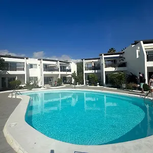 Sea View With Direct Access To Boulevard Apartment